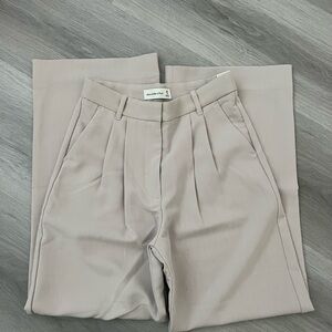 A&F Sloane Tailored Pant